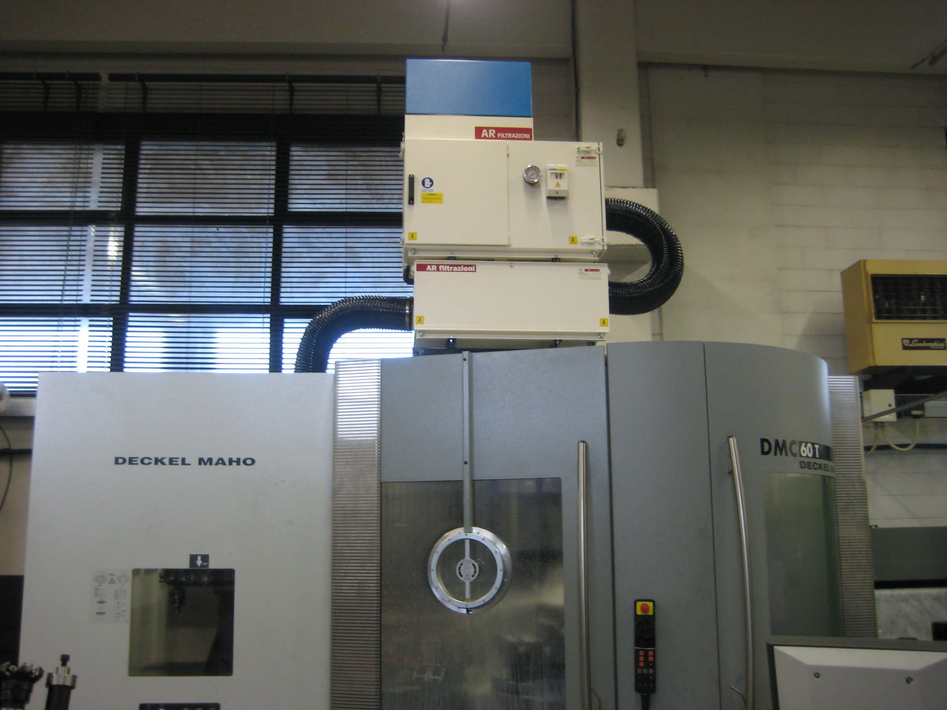 AR Filtrazioni | Aspiratori nebbie oleose per centri di lavoro CNC Mori Seiki - Deckel Maho