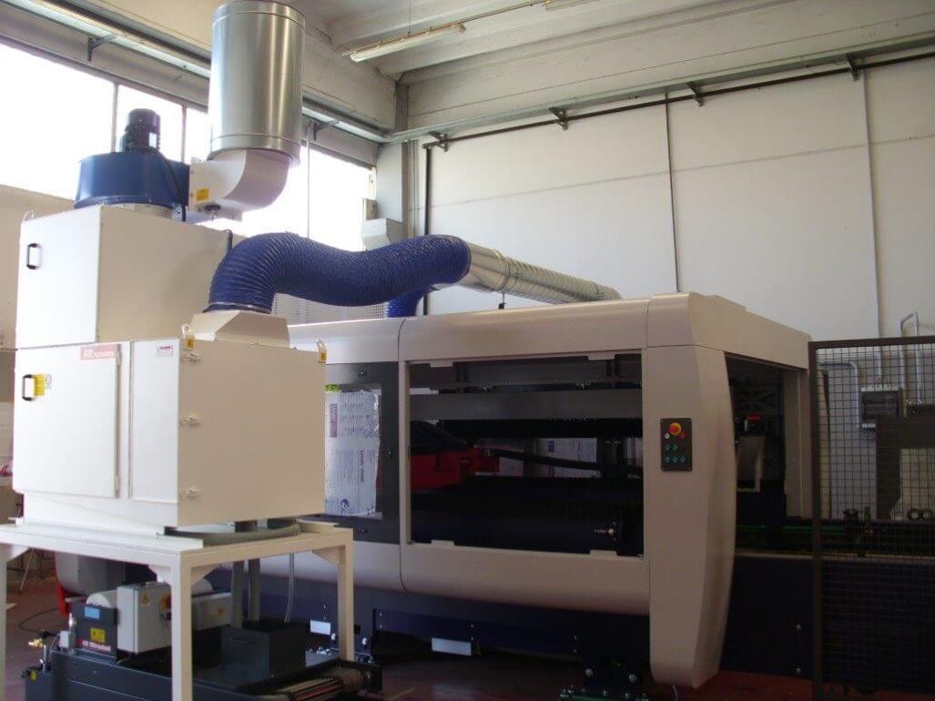 AR Filtrazioni | Filtri per aspirazione fumi laser, abbattimento odori incisioni, esalazioni taglio