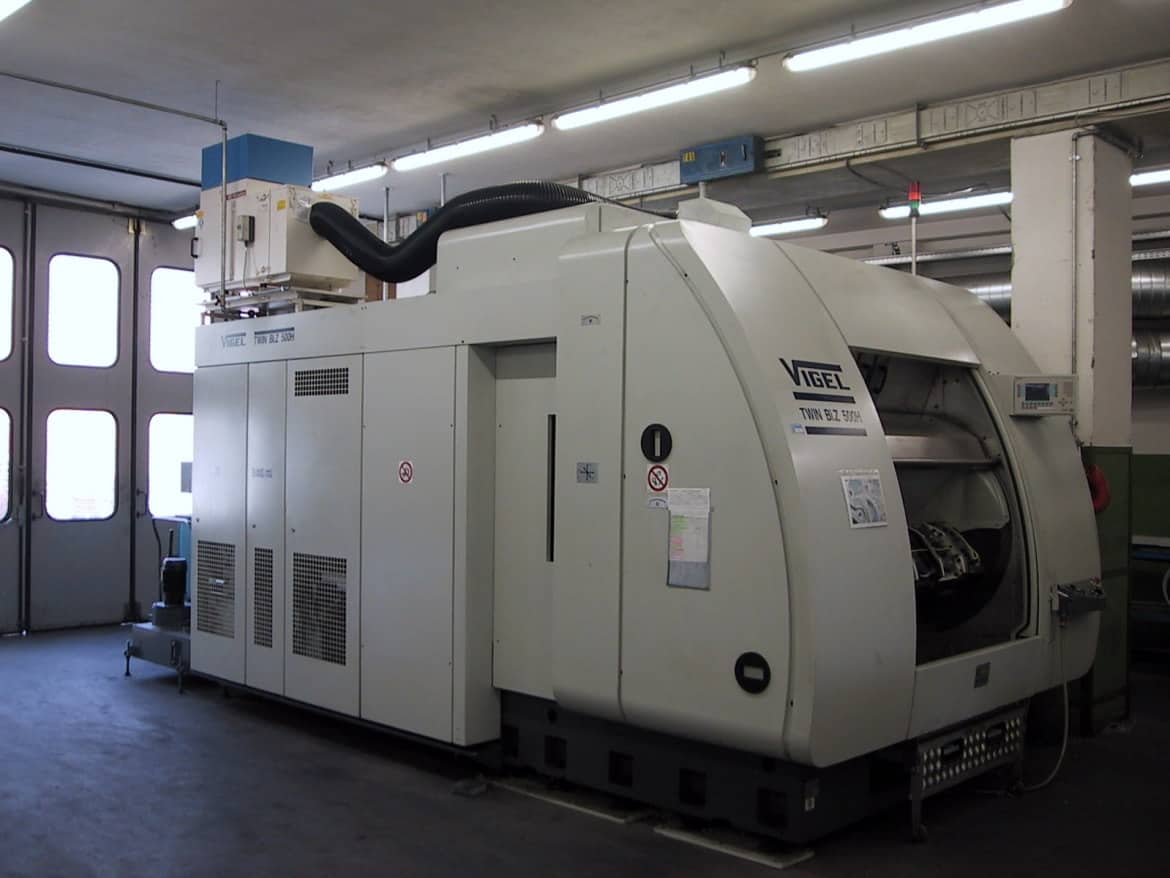 AR Filtrazioni Case History Portfolio Filtrazione Nebbie Oleose Vigel